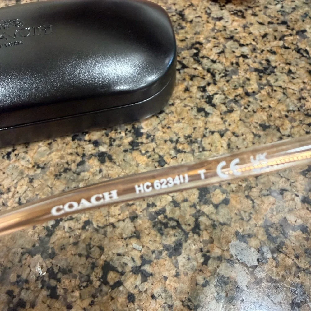 Coach eyeglass frames - Picture 3 of 5